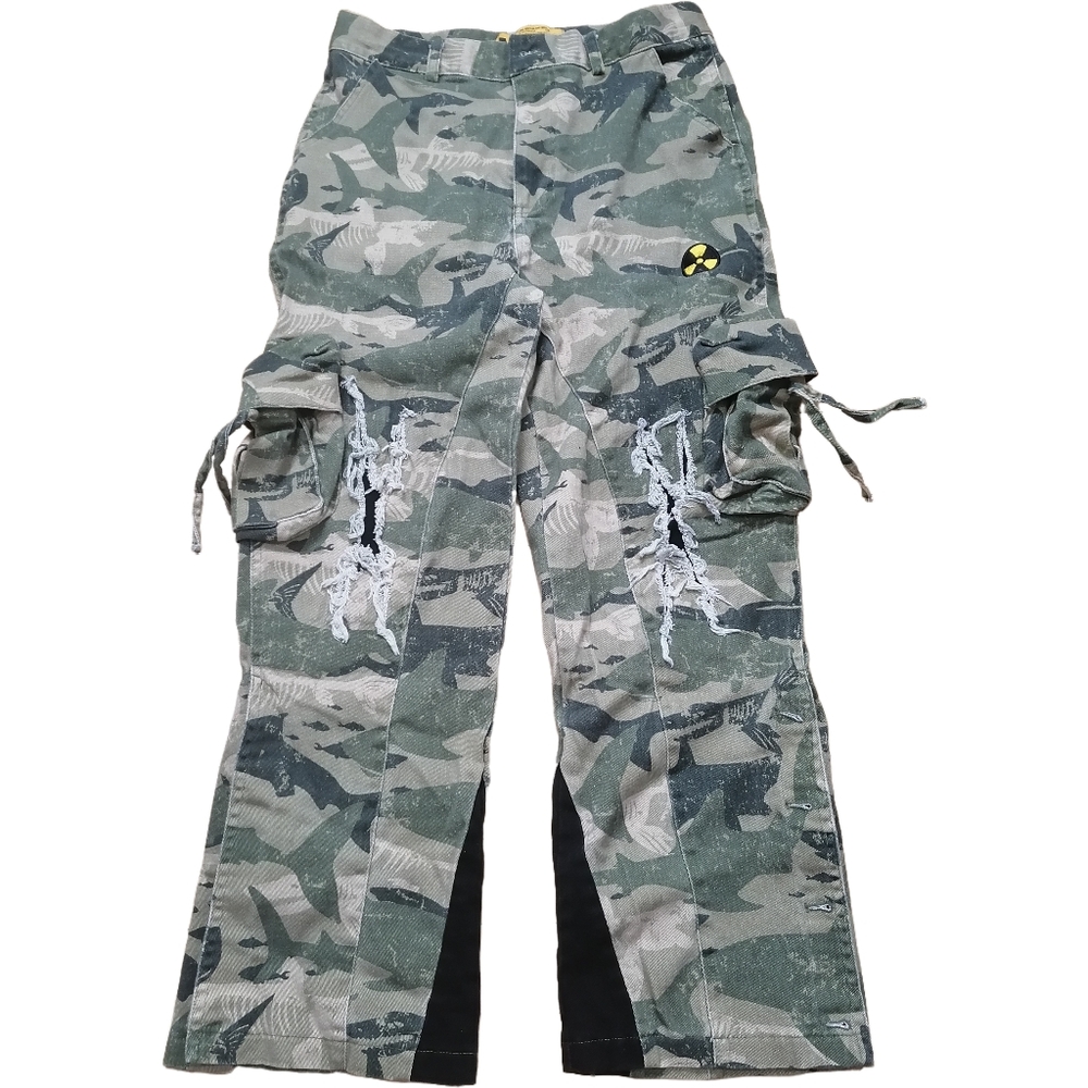 🦎 30.5"W，camouflage cargo jeans by MAMC